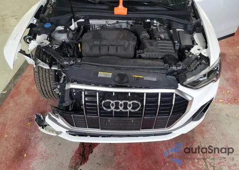 2023 Audi Q3 Premium S Line 45 z USA, uszkodzony, nr VIN WA1DECF32P1093088